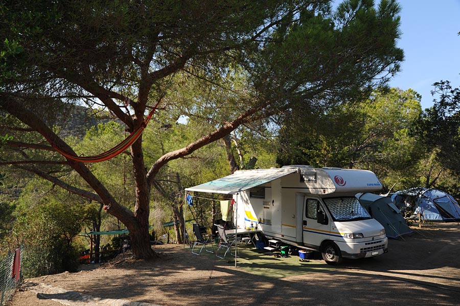 Le piazzole del camping a Lacona